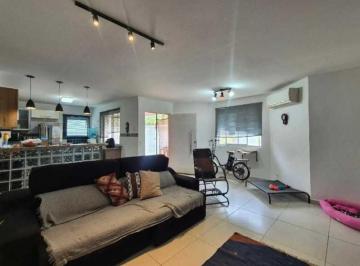 Casa · 220m² · 3 Quartos · 3 Vagas · Casa em Condomínio : Linear / Residencial / Vargem Grande