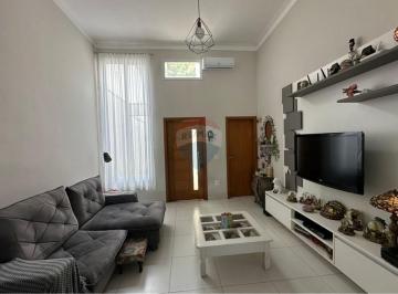Casa · 171m² · 3 Quartos · 2 Vagas · Casa Térrea com 3 Suites à Venda no Condomínio Mirante de Bragança
