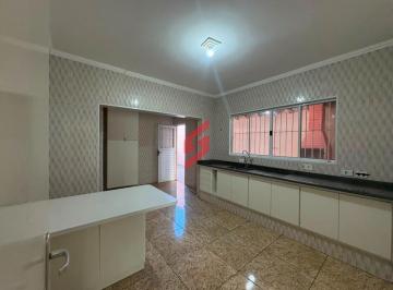 Casa · 199m² · 3 Quartos · 4 Vagas · Casa comercial e residencial em Santa Rosália