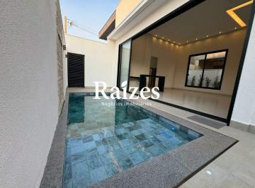 Casa · 208m² · 3 Quartos · 2 Vagas · Casa em condomínio fechado com 3 suítes e piscina aquecida em Uberlândia
