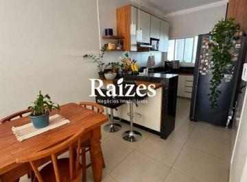 Casa · 125m² · 3 Quartos · 2 Vagas · Casa térrea à venda no Bairro Novo Mundo com 3 quartos, sendo 1 suíte, varanda gourmet e 2 vagas