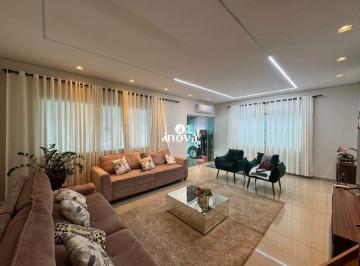 Casa · 261m² · 3 Quartos · 6 Vagas · Casa a venda, bairro Cidade Nova