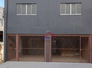 a5e3a0a95e9478c86fd6df6f72930ebb51bd2101 · 2 casas em 1 = 2 vagas cobertas e 4 quartos