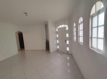 6c119b55-2ff7-4269-a4c0-99b70afd895a · Sobrado para locação em Vila Santos com 3 quartos, sendo 1 suíte, 220m²