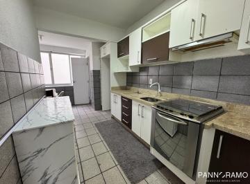 Apartamento · 70m² · 2 Quartos · 1 Vaga · Apartamento Semi-mobiliado para Locação Anual - Centro de Balneário Camboriú -SC