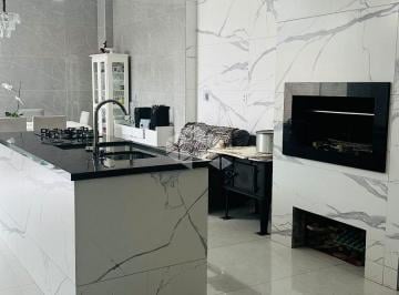 Comercial · 220m² · 4 Quartos · 5 Vagas · CASA COMERCIAL À VENDA NO ABRAÃO - AMPLO ESPAÇO E EXCELENTE POTENCIAL