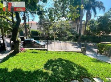 76c6f555a226b961d3dd47c435387d8f249e2bee · Casa R. Senador João Lira, 217 - Pacaembu, piscina, quintal, edícula, 274m²