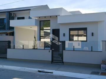 Casa de 3 quartos, São José · Casa com excelente padrão construtivo, projetada para oferecer conforto, segurança e valorização pat