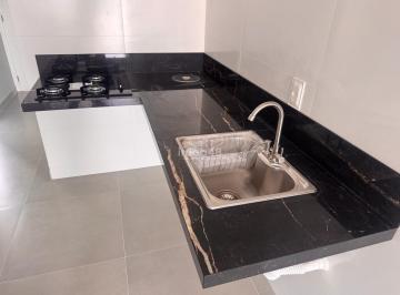 Casa · 50m² · 2 Quartos · 2 Vagas · Casa à Venda na Barra do Aririu, Palhoça: 2 Quartos, 50m²