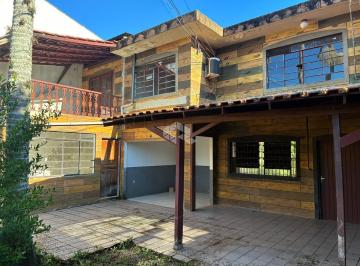 Casa · 130m² · 3 Quartos · 2 Vagas · Casa em Jardim Cidade de Florianópolis