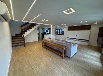 Casa · 303m² · 4 Quartos · 3 Vagas · Ampla Casa de 4 dormitórios no Campeche, Florianópolis - Aceita financiamento