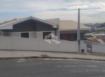 Casa · 53m² · 2 Quartos · Casa muito bem localizada, situada em região alta