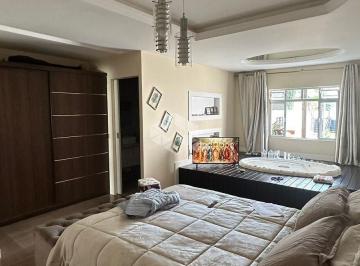 Casa · 184m² · 4 Quartos · 8 Vagas · Ampla Casa a venda no bairro São Francisco em Santo Amaro com 4 suítes