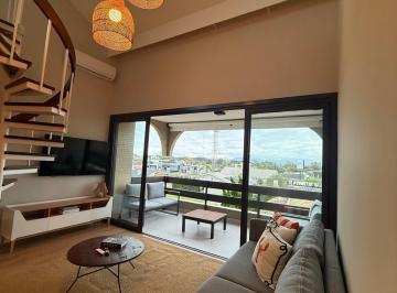 Apartamento · 208m² · 3 Quartos · 2 Vagas · Cobertura com 204 m2 Mobiliada, 3 quartos sendo 1 Suite, 2 vagas de garagem no Bairro Atlântida - Xa