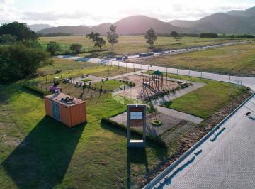 Terreno · 300m² · Lote à venda no Reserva do Lago com 300m²