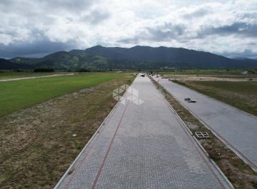 Terreno · 442m² · Lote à venda no Reserva do Lago com 441,99m²