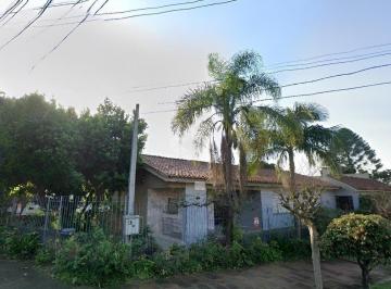 Casa · 354m² · 5 Quartos · 3 Vagas · Casa térrea, 5 dormitórios, terraço, de esquina no bairro Três Figueiras