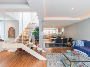 Casa · 290m² · 4 Quartos · 5 Vagas · Casa com 4 dormitórios sendo 2 suites e garagem 5 carros no Bairro Três Figueiras em Porto Alegre/RS