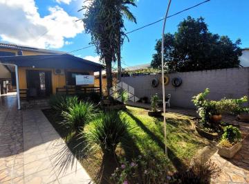 Casa · 140m² · 4 Quartos · 2 Vagas · Casa sobrado com 4 dormitórios, 2 banheiros e 4 vagas de garagem em Canoas
