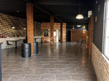 Comercial · 198m² · Estabelecimento gastronômico