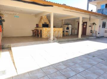 Casa · 205m² · 6 Quartos · 5 Vagas · Casa de Alto Padrão com Potencial Residencial ou Comercial na Principal Rua de Forquilhinha