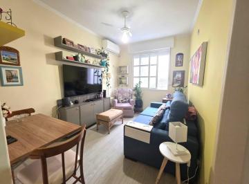 Apartamento · 34m² · 1 Quarto · Apartamento a venda de 1 dormitório no bairro Menino Deus.