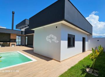 Casa · 126m² · 3 Quartos · 2 Vagas · Casa à Venda em Palhoça com 3 Quartos, Suíte com Banheira e Jardim