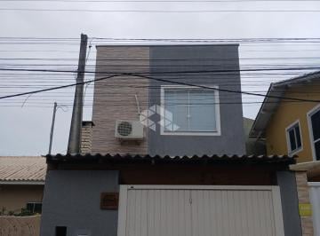 Casa · 54m² · 2 Quartos · 1 Vaga · Casa à Venda no Ribeirão da Ilha com 2 Quartos, Churrasqueira e Mobiliário Rústico