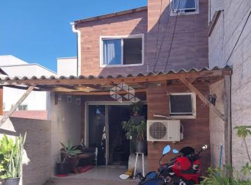 Casa · 120m² · 4 Quartos · Casa Duplex à Venda nos Ingleses com 4 Quartos e 2 Vagas de Garagem - Excelente Localização