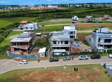 Casa · 230m² · 3 Quartos · 2 Vagas · Casa à venda no Condomínio Casa Viva