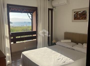 Casa · 175m² · 3 Quartos · 2 Vagas · CASA 3 QUARTOS FRENTE AO MAR EM JURERE EM FLORIANÓPOLIS/SC