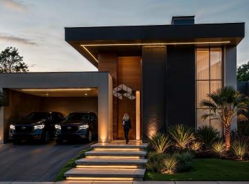 Casa · 175m² · 3 Quartos · 2 Vagas · Casa com 3 quartos sendo 1 suíte e duas demi suites à venda em Santa Maria