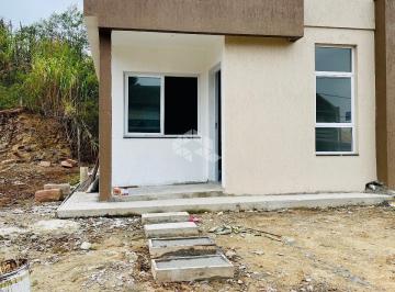 Casa · 56m² · 2 Quartos · 1 Vaga · Casa Geminada com 2 quartos com pátio à venda no bairro Conventos em Lajeado