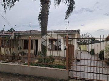 Casa · 70m² · 3 Quartos · 3 Vagas · Casa á venda com três quartos  no Bairro Parque Pinheiro em Santa Maria RS