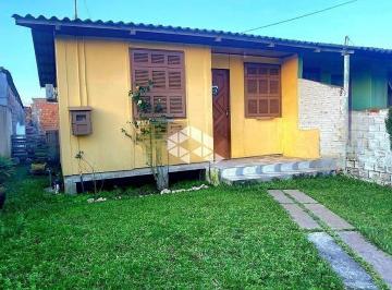 Casa · 42m² · 2 Quartos · 2 Vagas · CASA DE 2 QUARTOS, 1 BANHEIRO, PÁTIO AMPLO E GRADEADA.