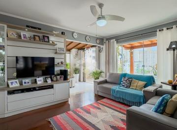 Apartamento · 210m² · 3 Quartos · 2 Vagas · Cobertura 3 quartos, 2 vagas escrituradas no bairro Passo D'Areia .