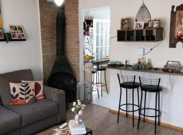 4 · Casa 3 dormitórios com pátio + piscina Jardim Carvalho