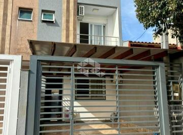 Casa · 96m² · 2 Quartos · 1 Vaga · Sobrado à venda de 2 quartos, sendo 1 com Suíte e Pátio no bairro São José em  Canoas