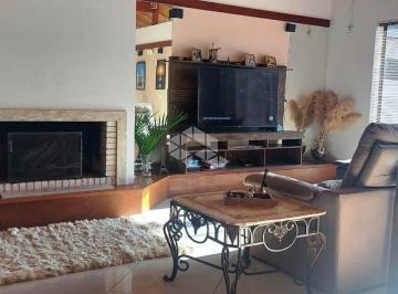 Casa · 400m² · 3 Quartos · 2 Vagas · Casa a venda com 03 dormitorios -Bairro Campestre