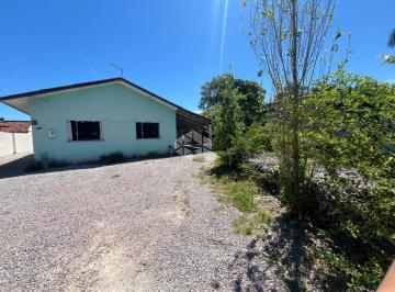 Casa · 80m² · 2 Quartos · 4 Vagas · Casa com 2 Quartos em Ratones, Florianópolis - R$ 680.000