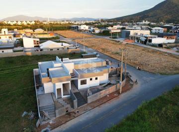 Casa · 101m² · 2 Quartos · 1 Vaga · Casa Geminada na Guarda do Cubatão, Palhoça - SC á venda