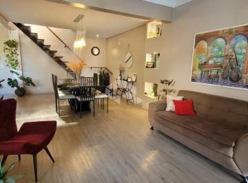 Casa · 140m² · 4 Quartos · 3 Vagas · Casa com 4 dormitórios e piscina Bairro Areias, São José/SC