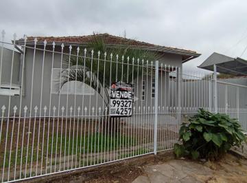 Casa · 145m² · 4 Quartos · 4 Vagas · Casa com 4 quartos sendo 1 suite e amplo pátio à venda no Bairro Guajuviras em Canaos