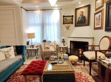 Casa · 130m² · 3 Quartos · 2 Vagas · Casa em condomínio fechado à venda - exclusividade, conforto e alto padrão