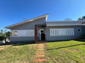 Casa · 210m² · 3 Quartos · 2 Vagas · Casa de esquina com 03 dormitórios à venda no Bairro Floresta  em Lajeado