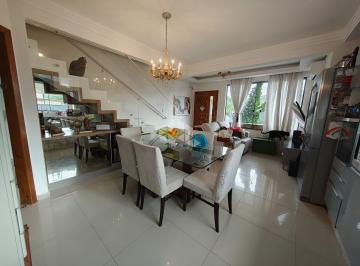 Casa · 102m² · 3 Quartos · 2 Vagas · CASA SOBRADO COM 3 DORMITÓRIOS, SENDO 1 SUÍTE EM SÃO JOSÉ SC, BAIRRO FORQUILHAS À VENDA.