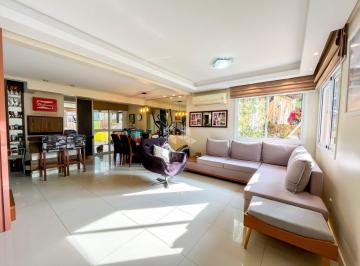 Casa · 216m² · 3 Quartos · 2 Vagas · Casa em condomínio semi mobiliada no Vilage IV 3 dormitórios com vaga e pátio