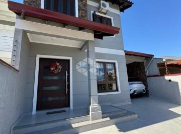Casa · 130m² · 3 Quartos · 3 Vagas · Sobrado com 3 Quartos à venda