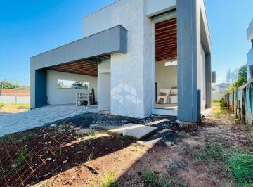 Casa · 190m² · 3 Quartos · 2 Vagas · Casa Térrea com 3 Suítes em Condomínio Fechado no Bairro São Bento em Lajeado