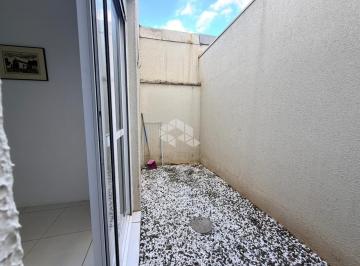 Apartamento · 25m² · 1 Quarto · JK com patio no Menino Deus por apenas 159 mil